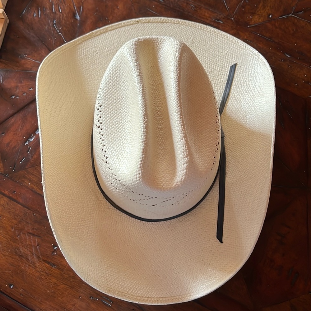 Formosan cowboy cowgirl hat like new